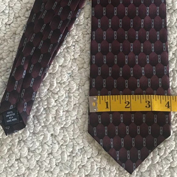 Ziggurat 100% Silk Hand Made - Picture 4 of 5